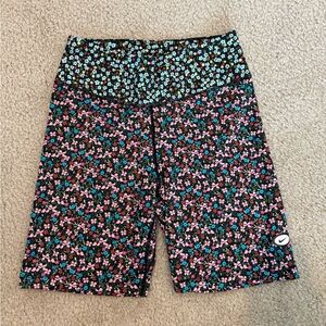 Nike High Waisted Floral 7” Cycling Shorts